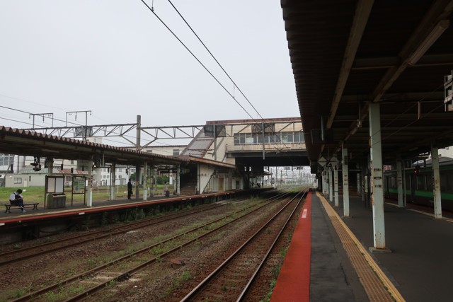苫小牧駅 ホーム