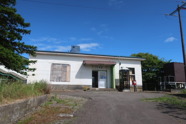 竹浦駅 駅舎