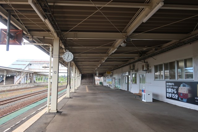 追分駅 ホーム