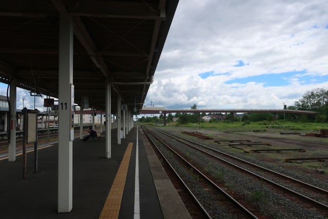 追分駅 ホーム