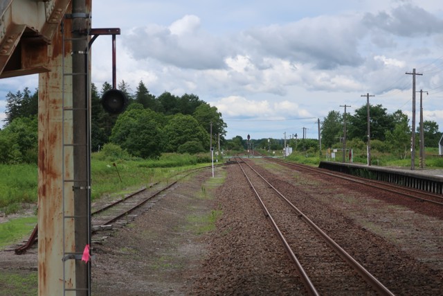 安平駅 ホーム