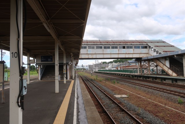 追分駅 ホーム