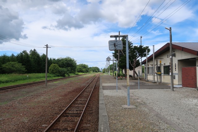 三川駅 ホーム