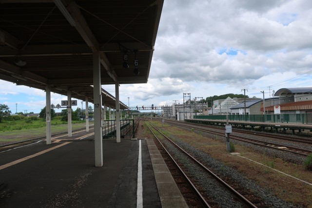 追分駅 ホーム
