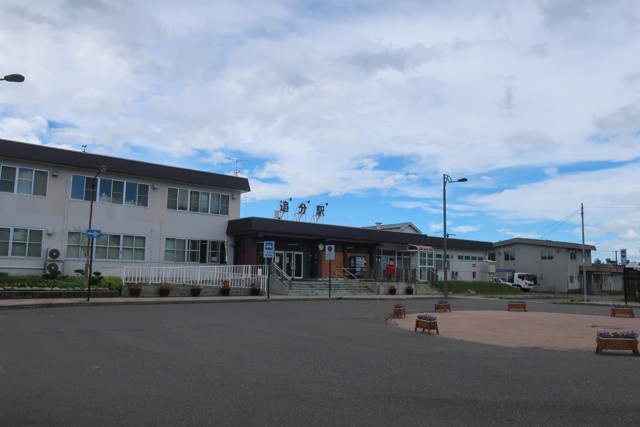 追分駅 駅前