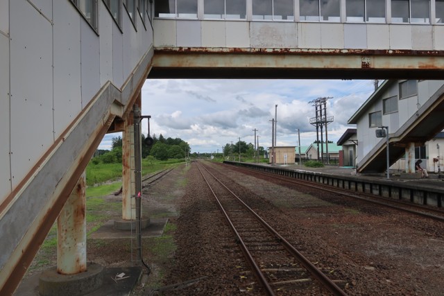 安平駅 ホーム