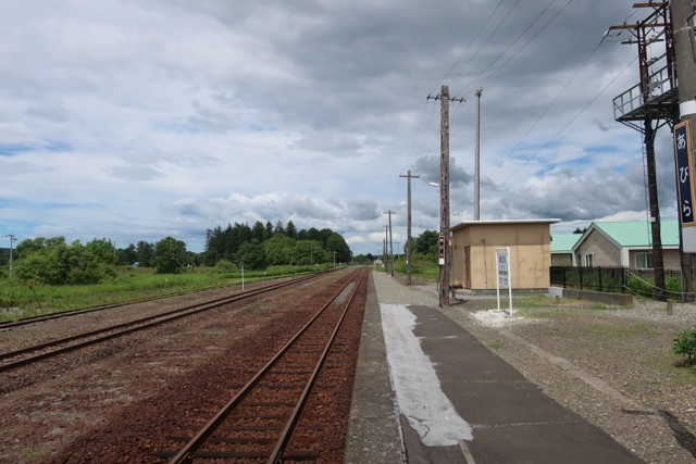 安平駅 ホーム