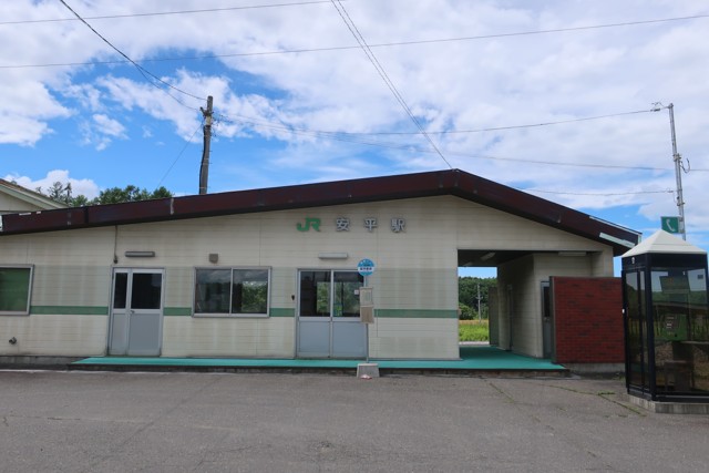 安平駅 駅舎