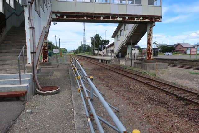 三川駅 ホーム