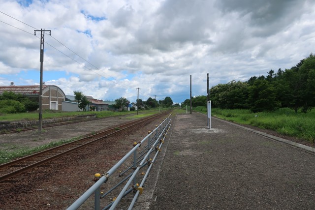 三川駅 ホーム